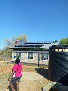 Blick auf die Solaranlage in Chiakariga